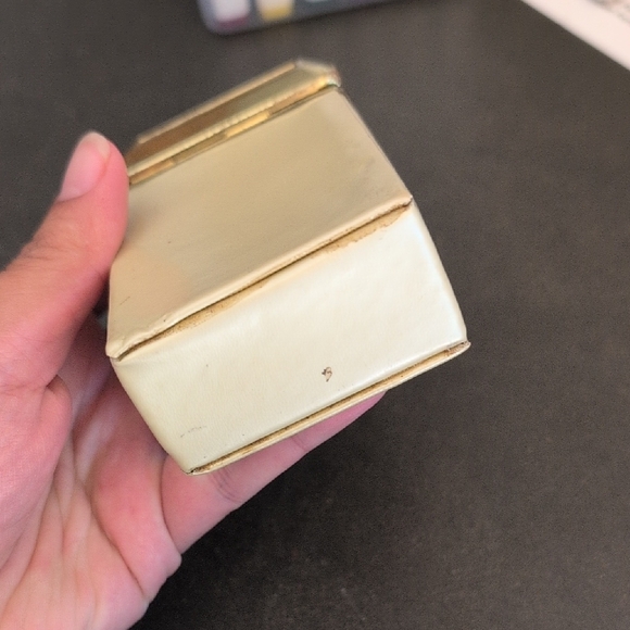 Vintage Beaded Cream Cigarette Case - Picture 8 of 9